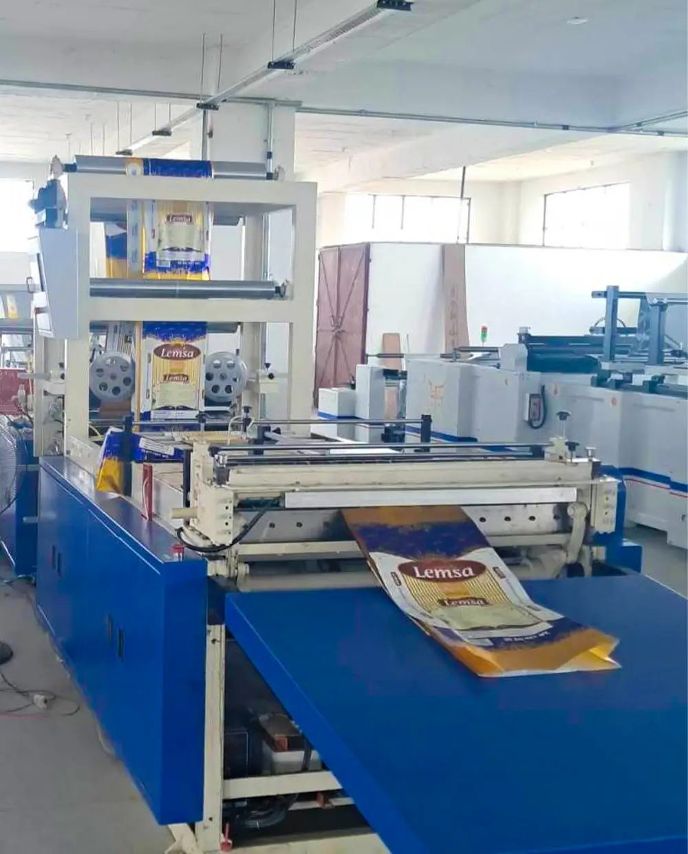 Distinctive packaging designs that enhance your brand image impact 2